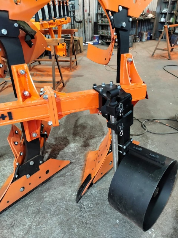 Плуг навесной оборотный 3/35+1 купить в Краснодаре – «БДН-АгроКубань», 9