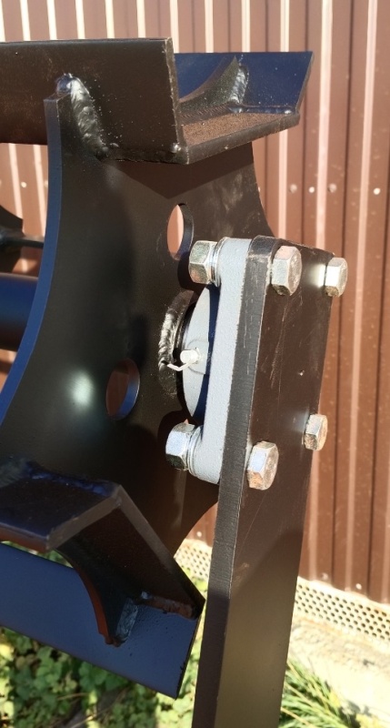 Борона дисковая навесная БДН 2,4х2Н, 14 рабочих органов Борона дисковая навесная БДН 2,4х2Н, 14 рабочих органов