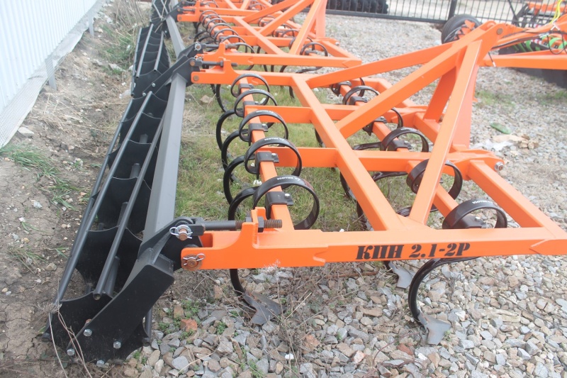 Культиватор универсальный марки КПН 2,1-2Р, 11 рабочих органов купить в Краснодаре – «БДН-АгроКубань», 2