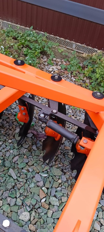 Борона дисковая навесная БДН 2,6х2Н, 16 рабочих органов Борона дисковая навесная БДН 2,6х2Н, 16 рабочих органов