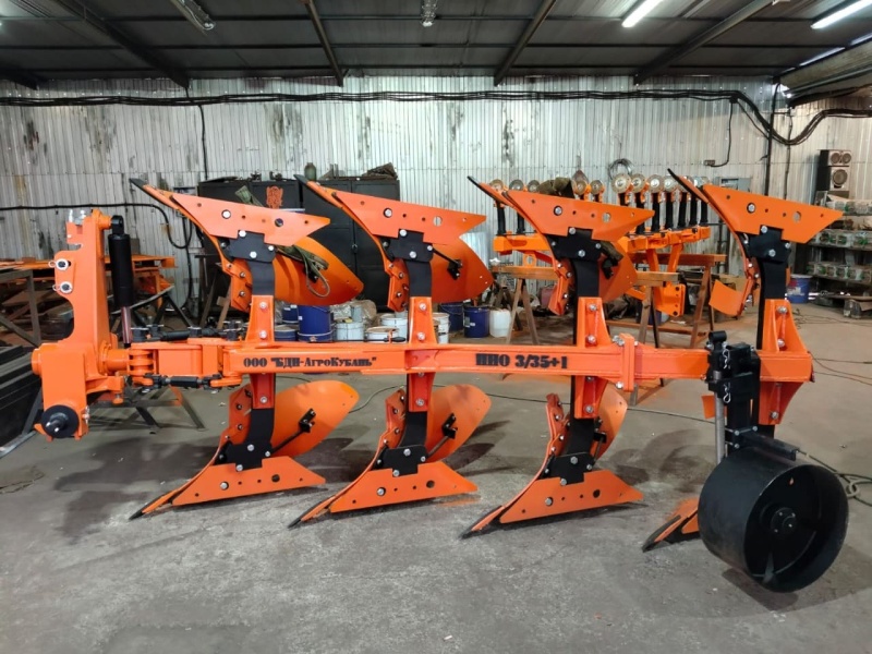 Плуг навесной оборотный 3/35+1 купить в Краснодаре – «БДН-АгроКубань», 2