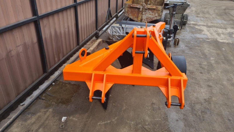 Плуг отвальный ПЛН 3-35 (3 корпуса) Плуг отвальный ПЛН 3-35 (3 корпуса)