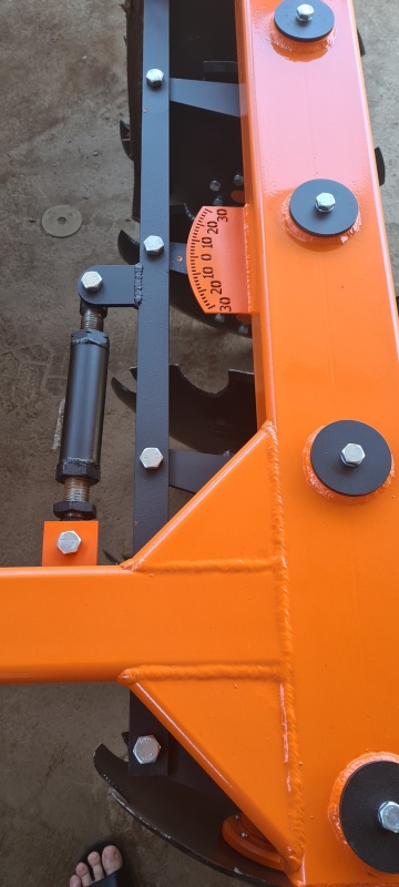 Борона дисковая навесная БДН 3,6х2Н, 24 рабочих органа Борона дисковая навесная БДН 3,6х2Н, 24 рабочих органа