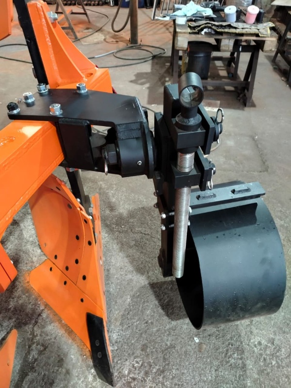 Плуг навесной оборотный 3/35+1 купить в Краснодаре – «БДН-АгроКубань», 4